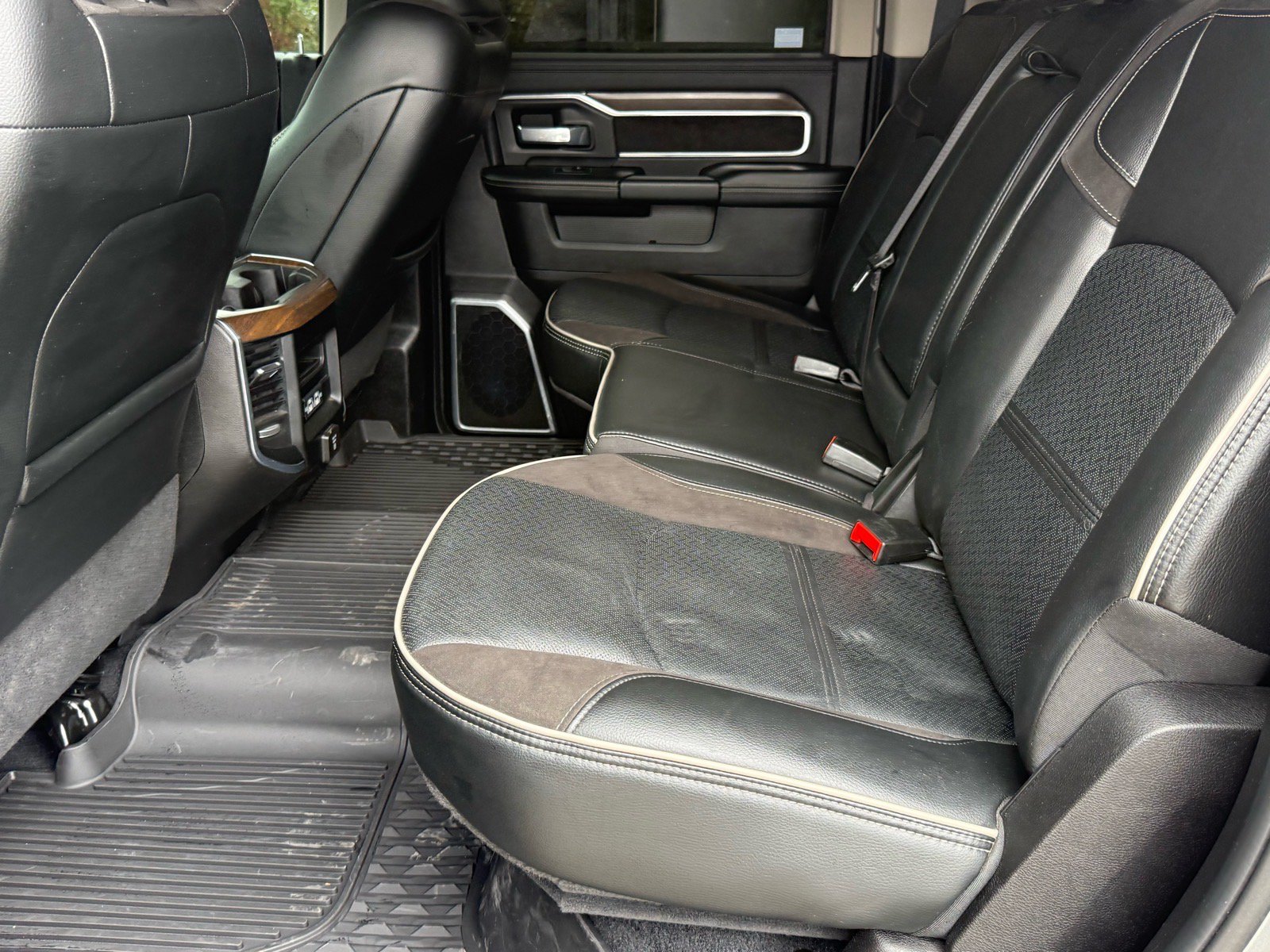 Used 2024 RAM 3500 Laramie w/ Safety Group AWD/4WD image 15