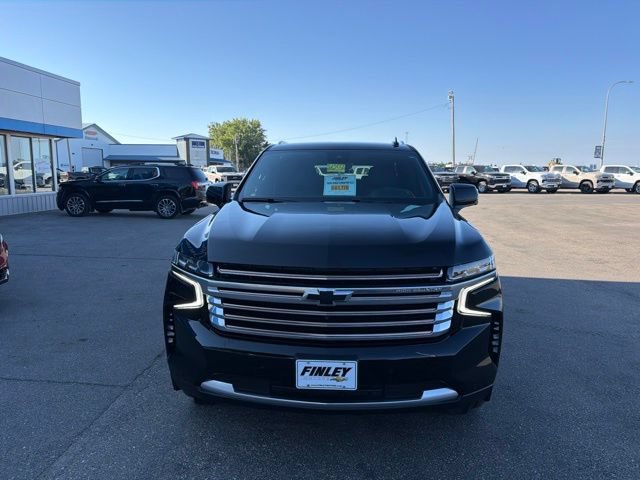 Used 2024 Chevrolet Tahoe High Country AWD/4WD image 3