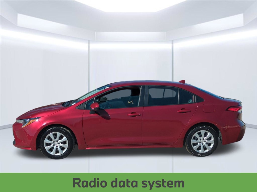 Used 2025 Toyota Corolla LE FWD image 4