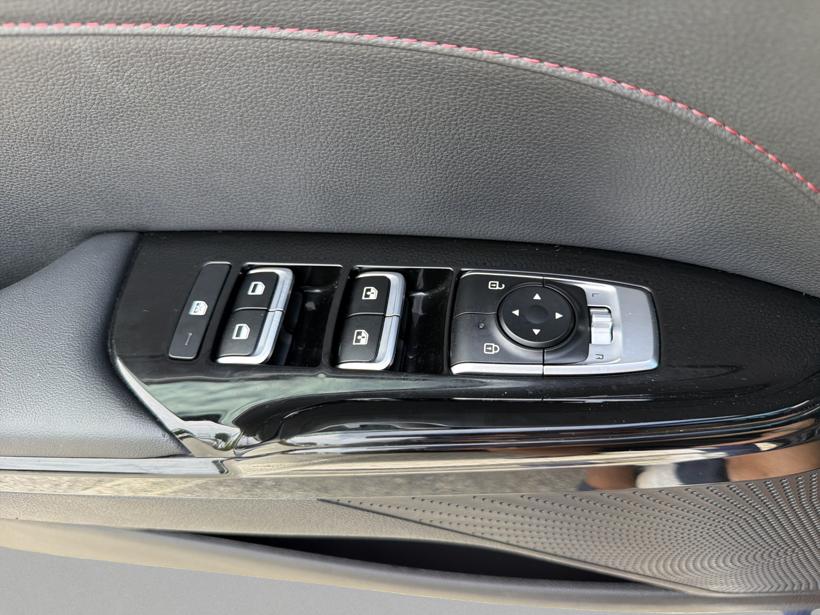 Used 2023 Kia K5 GT FWD image 28