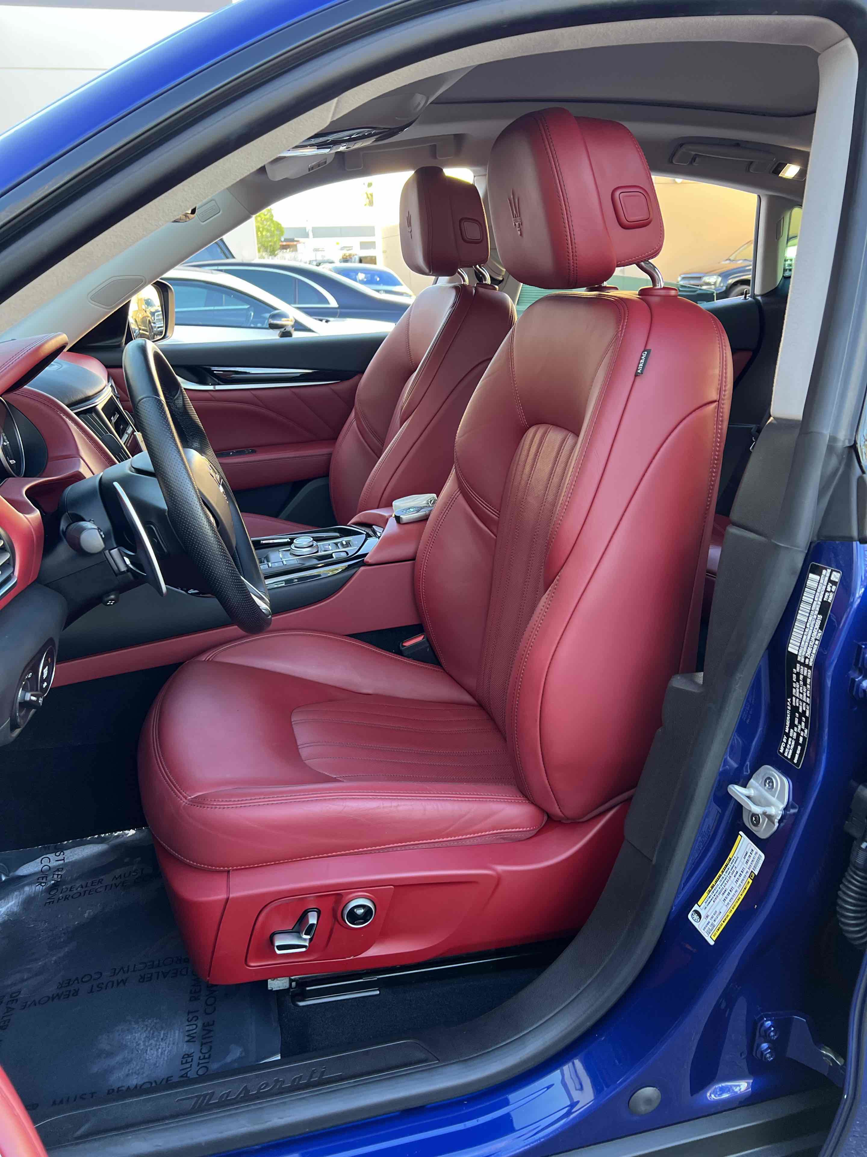 Used 2021 Maserati Levante image 37