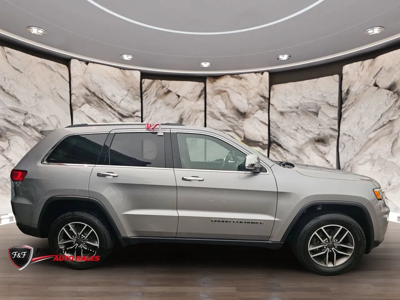 Used 2020 Jeep Grand Cherokee Limited w/ Luxury Group II AWD/4WD image 4