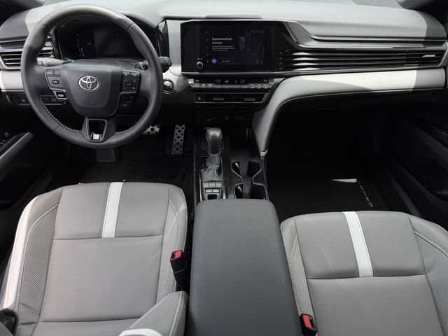 Used 2026 Toyota Camry SE FWD image 11