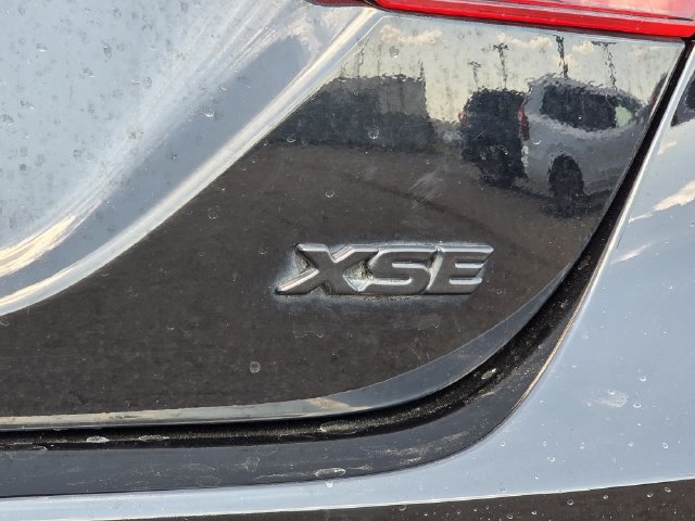 Used 2023 Toyota Camry XSE FWD image 31