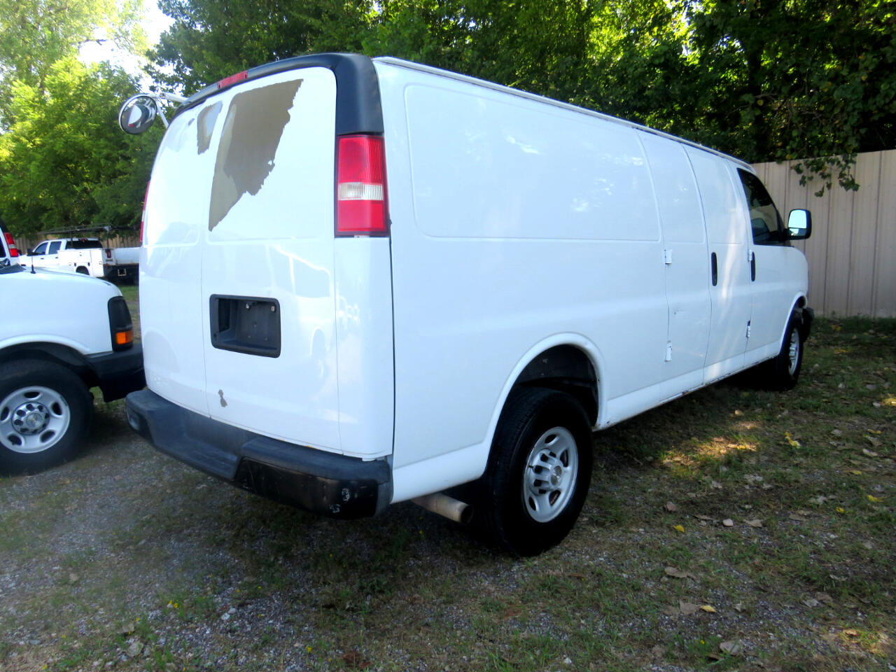 Used 2009 Chevrolet Express 2500 Extended image 5