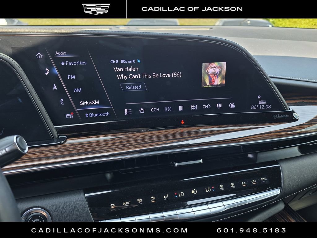 Used 2023 Cadillac Escalade Premium Luxury w/ Performance Package AWD/4WD image 12