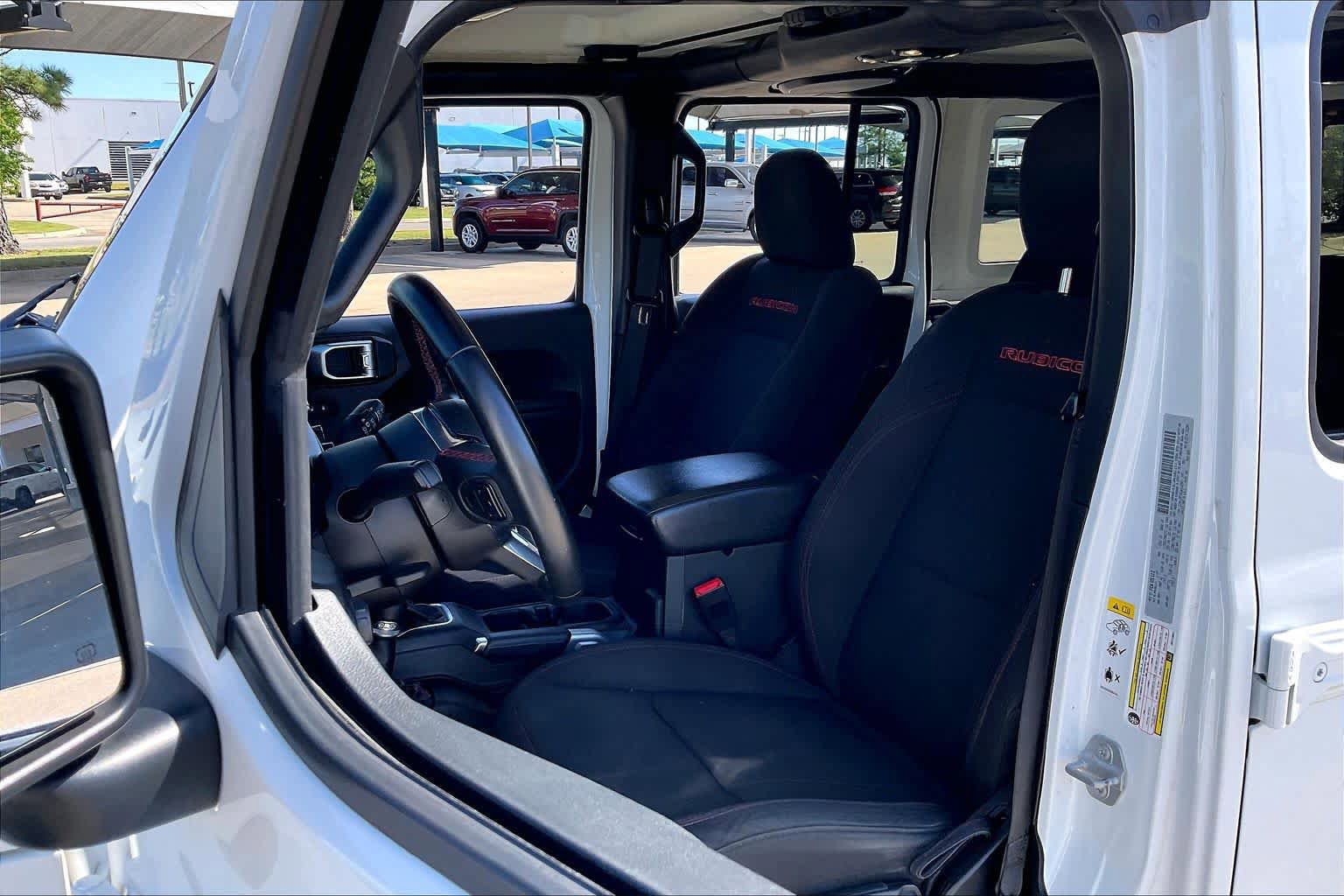 Used 2018 Jeep Wrangler Unlimited Rubicon AWD/4WD image 8