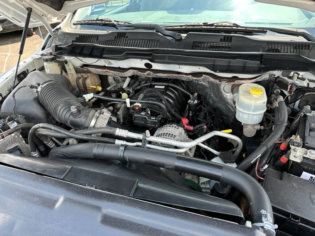 Used 2015 RAM 2500 Tradesman w/ Power & Remote Entry Group image 25