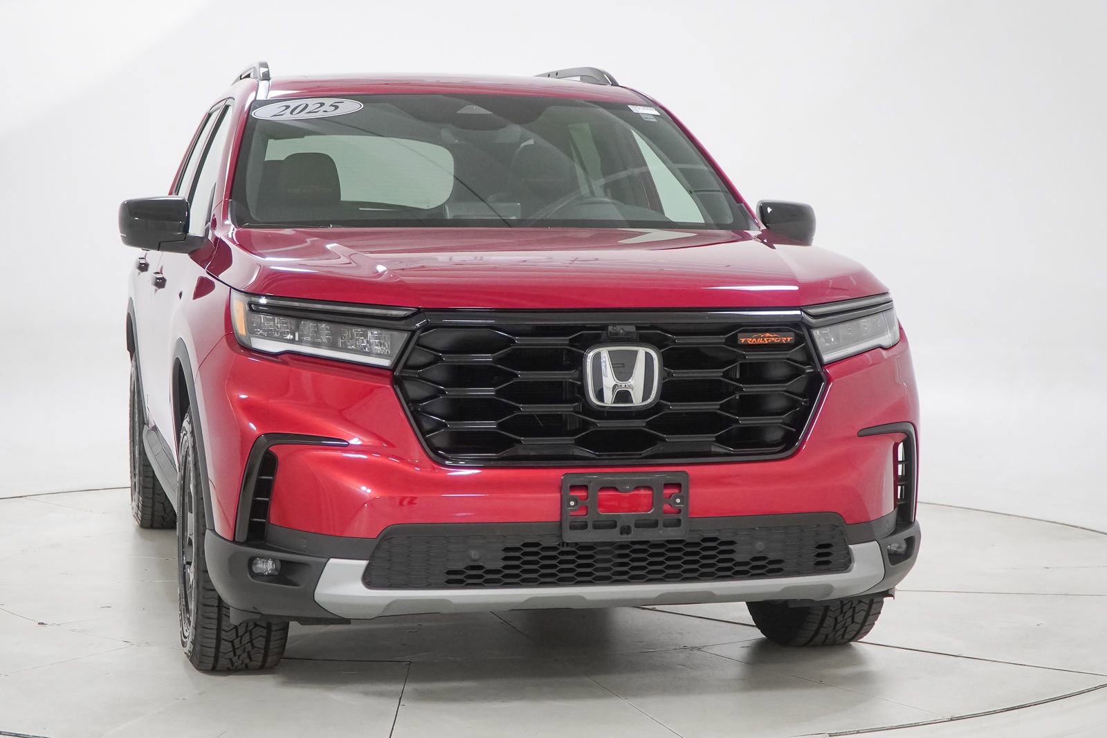 Certified 2025 Honda Pilot TrailSport image 17