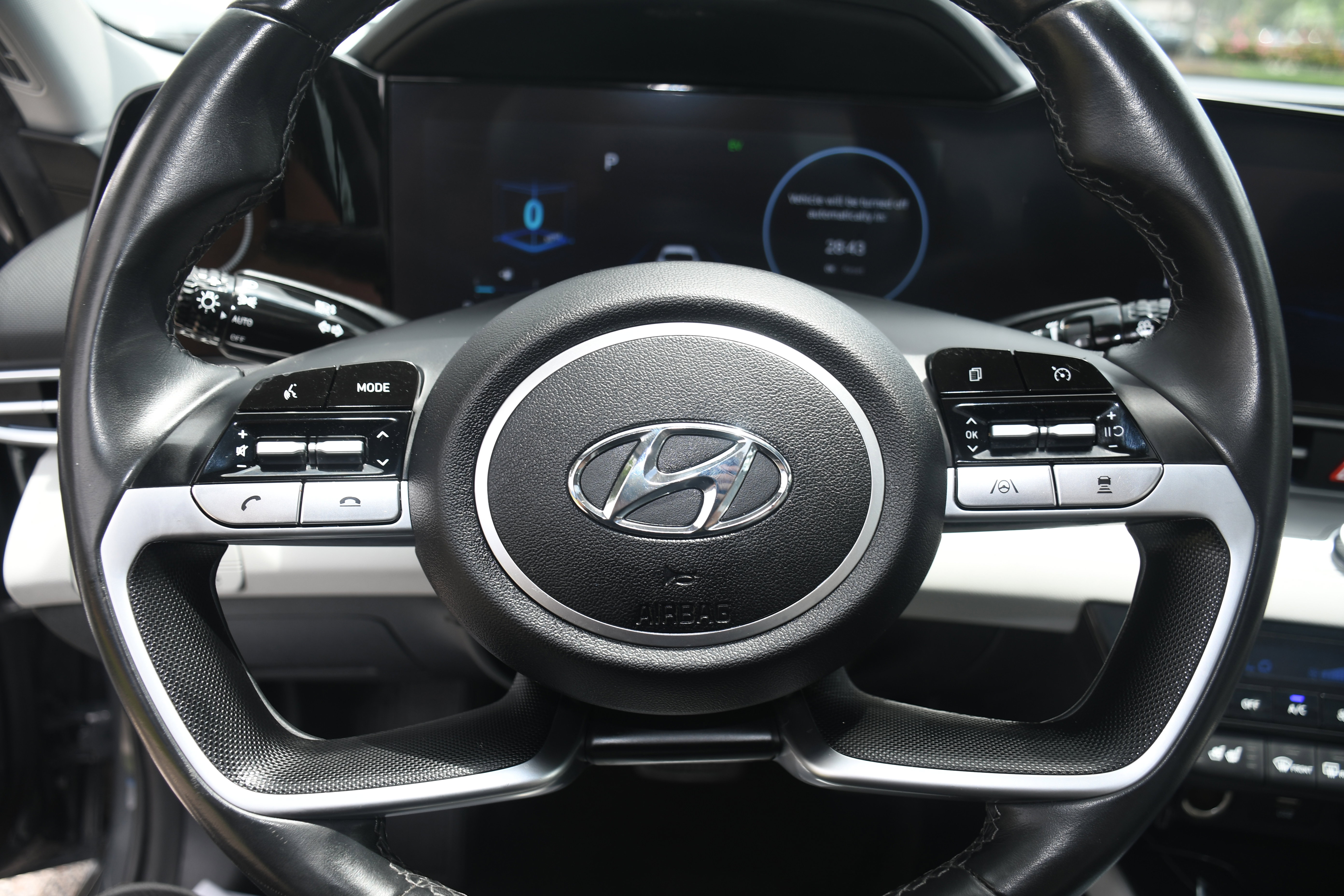 Used 2023 Hyundai Elantra Limited w/ Cargo Package FWD image 13