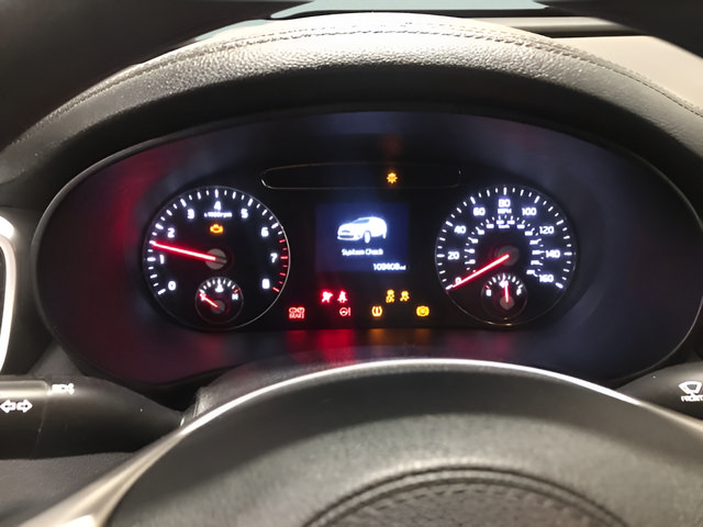 Used 2020 Kia Sorento LX AWD/4WD image 13