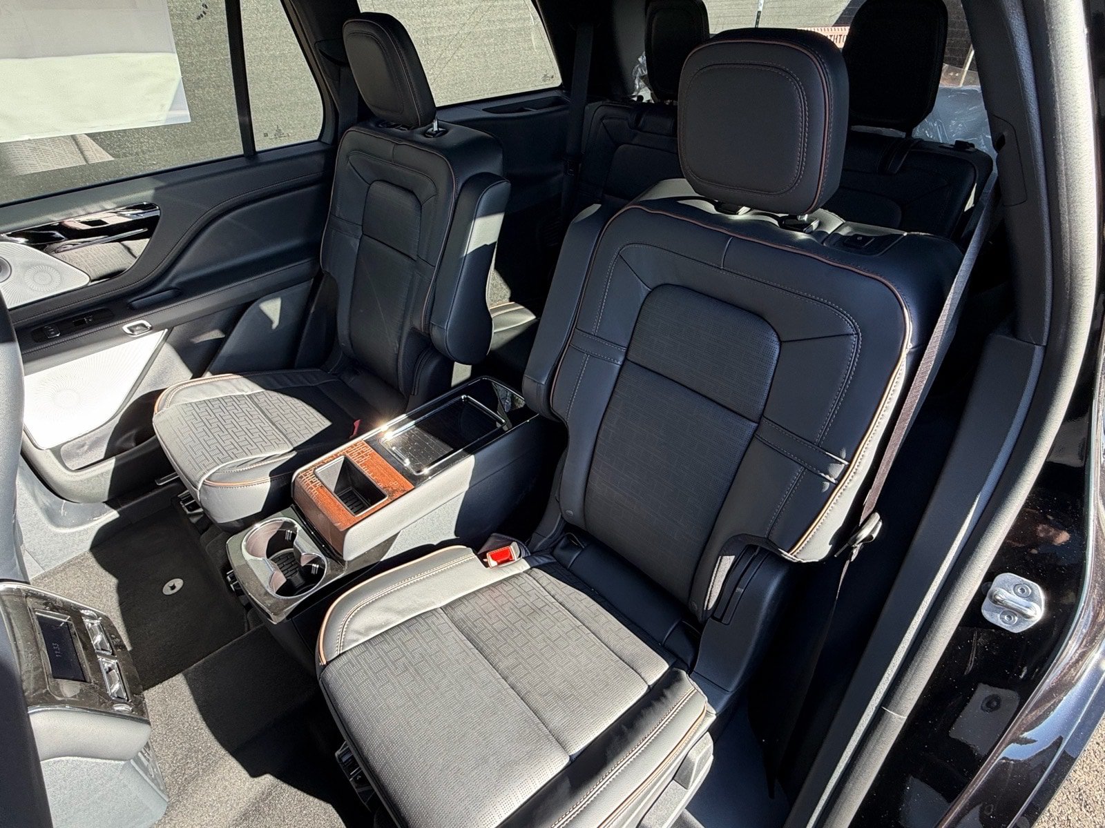 New 2026 Lincoln Aviator Black Label AWD/4WD image 23