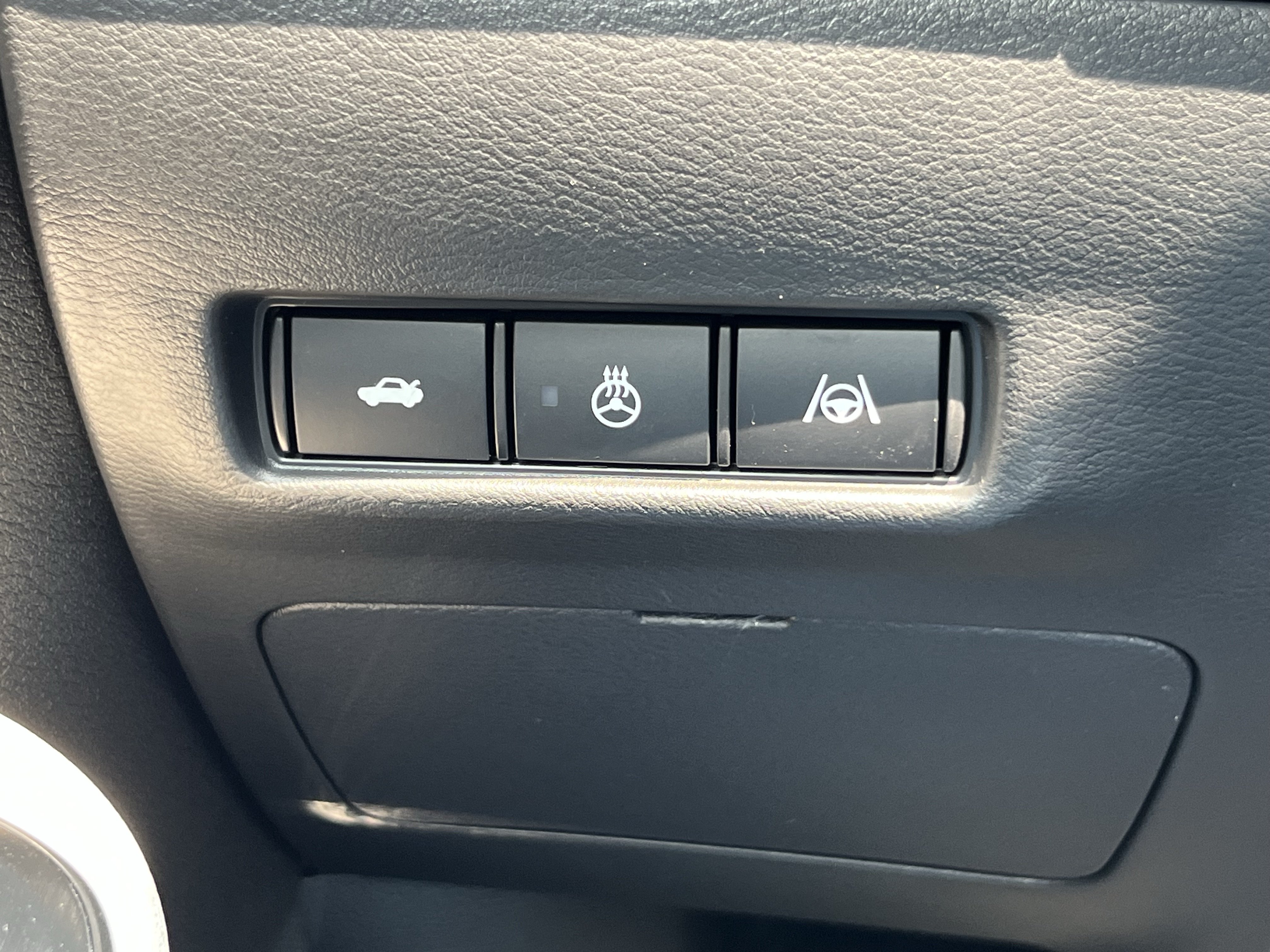 New 2026 Nissan Sentra SL FWD image 38