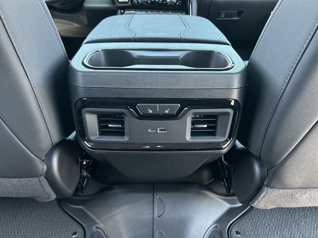 New 2026 GMC Sierra 1500 AT4 w/ Technology Package AWD/4WD image 28