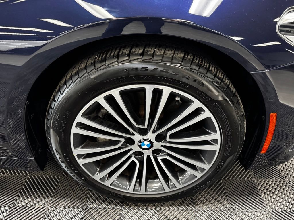 Used 2017 BMW 540i image 18