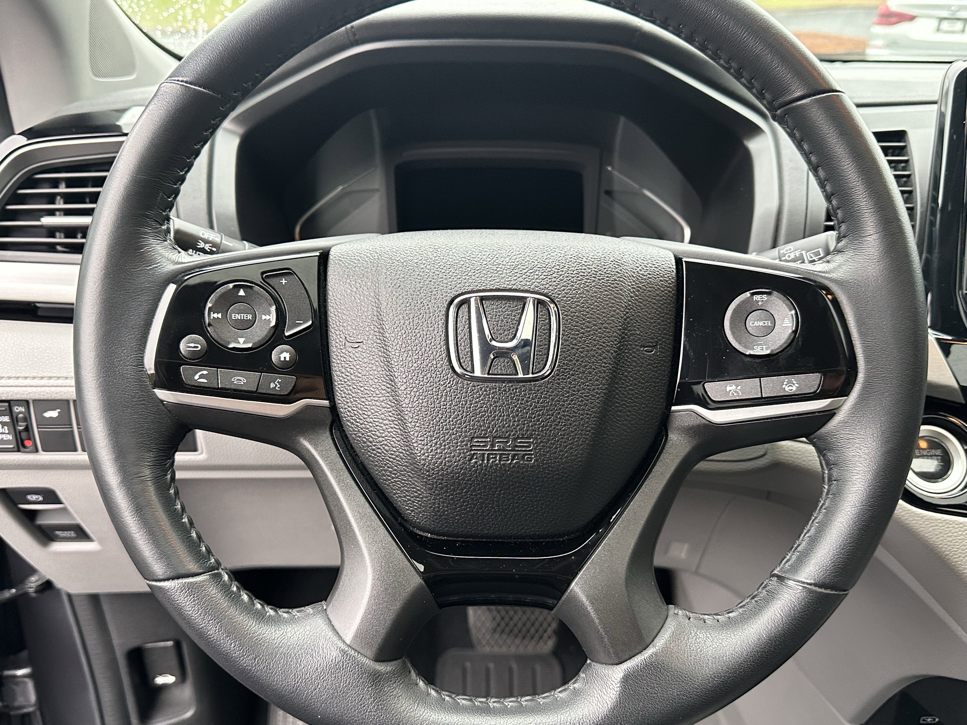 Used 2023 Honda Odyssey Touring image 6