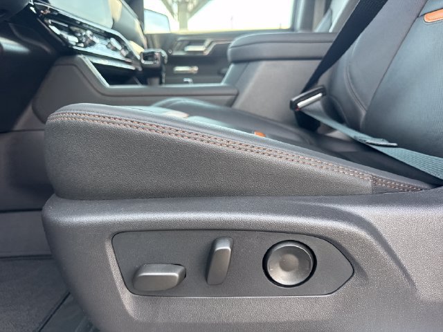 New 2026 GMC Sierra 1500 AT4 w/ AT4 Premium Package AWD/4WD image 14