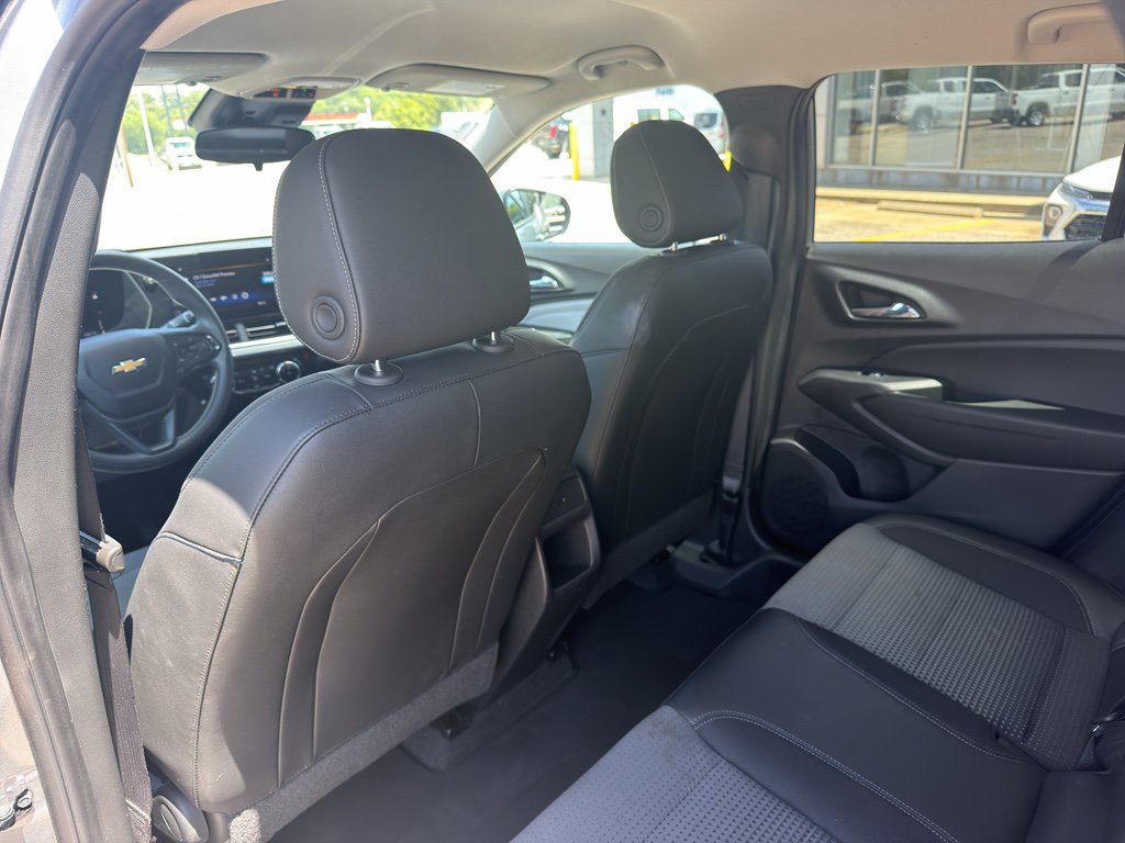 Certified 2024 Chevrolet Trax LT FWD image 25