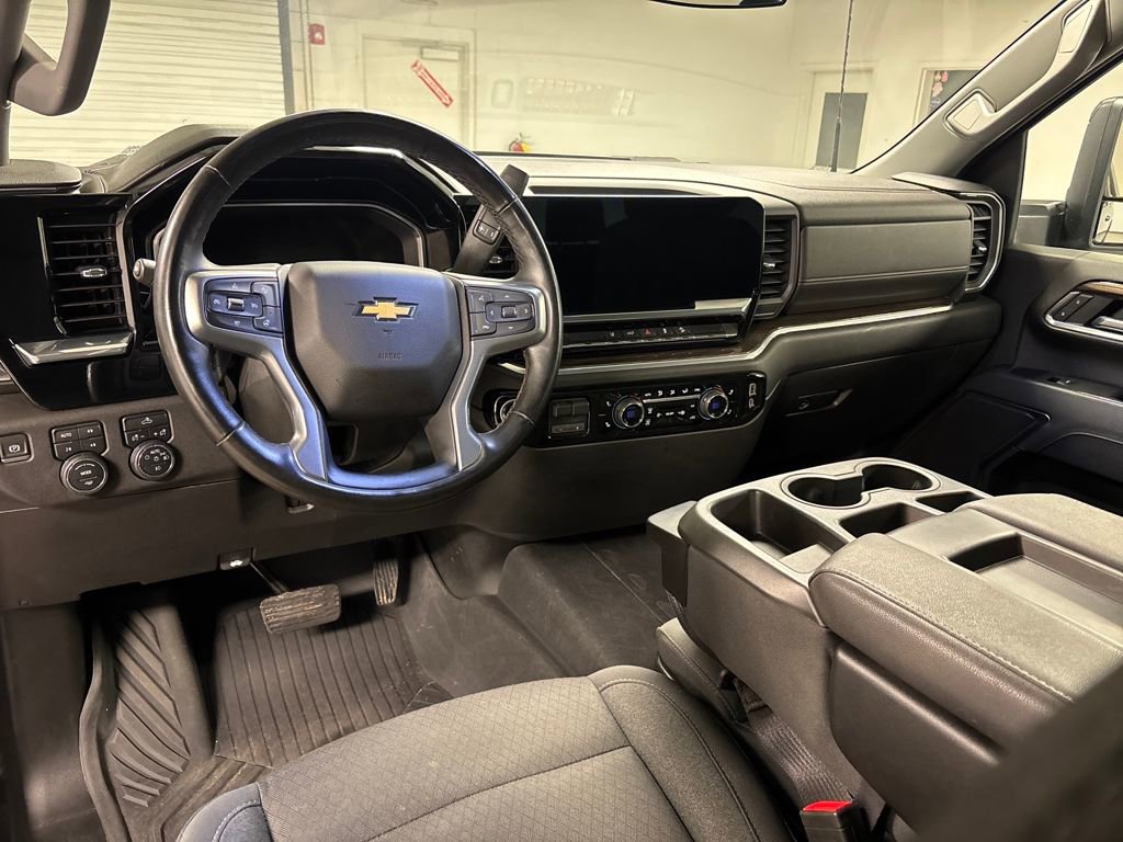 Certified 2024 Chevrolet Silverado 2500 LT image 31