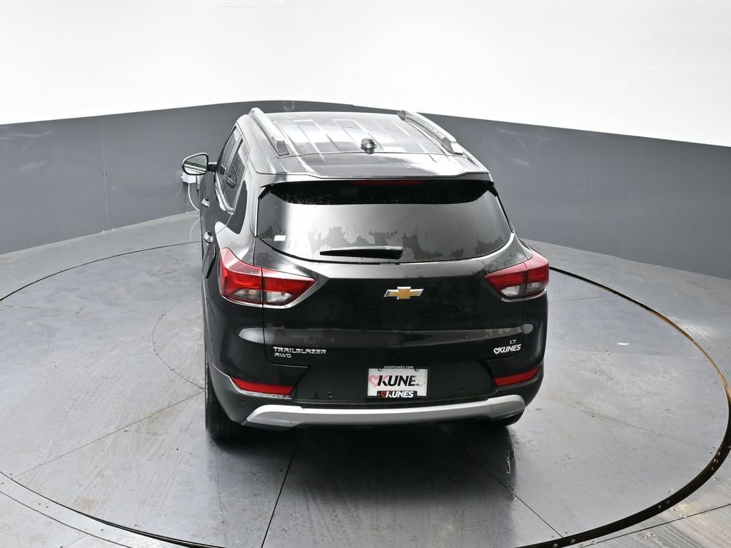 Used 2025 Chevrolet TrailBlazer LT w/ Driver Confidence Package image 23