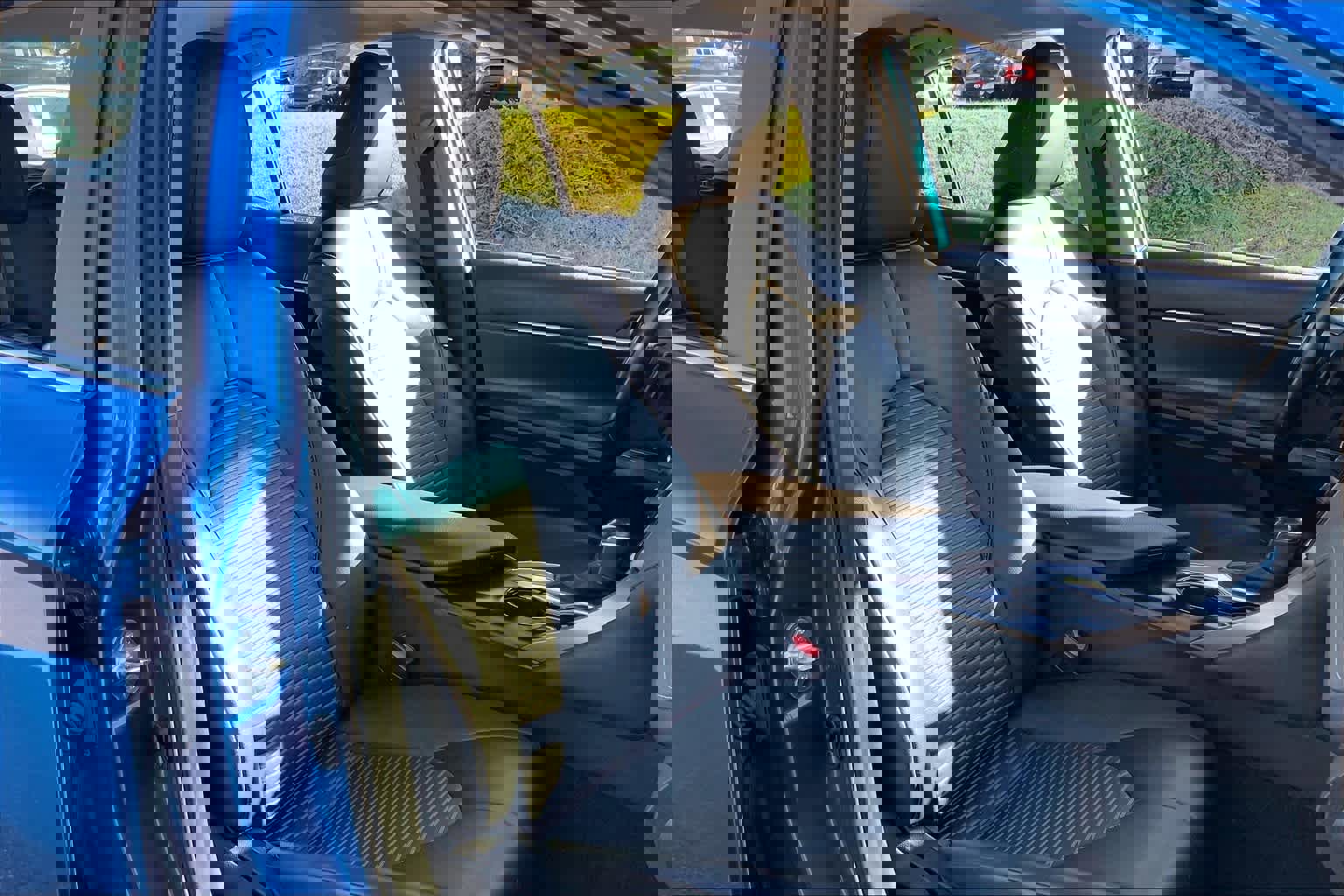 Used 2020 Toyota Camry SE image 8