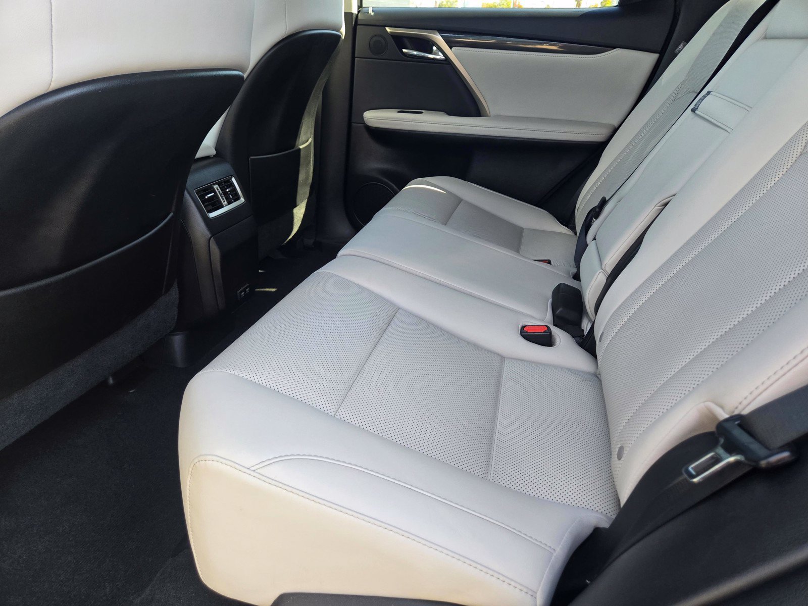 Used 2022 Lexus RX 350 FWD image 16