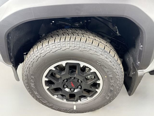 New 2025 Toyota Tacoma TRD Off-Road image 4