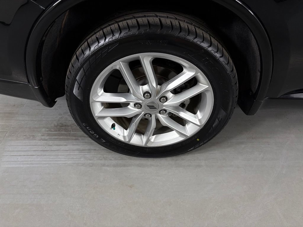 Used 2024 Dodge Durango GT RWD image 11