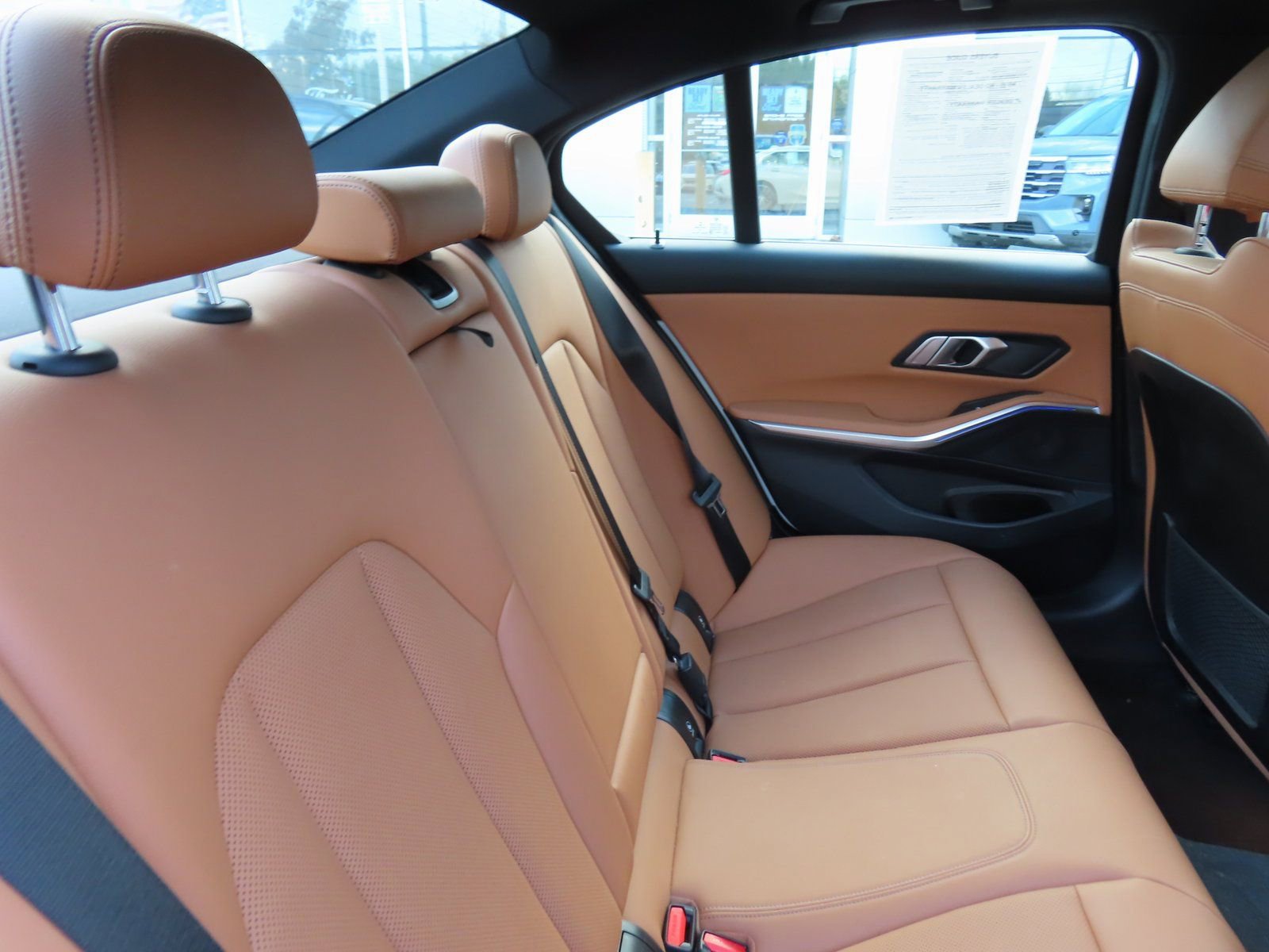 Used 2022 BMW 330i xDrive Sedan w/ Driving Assistance Package image 38