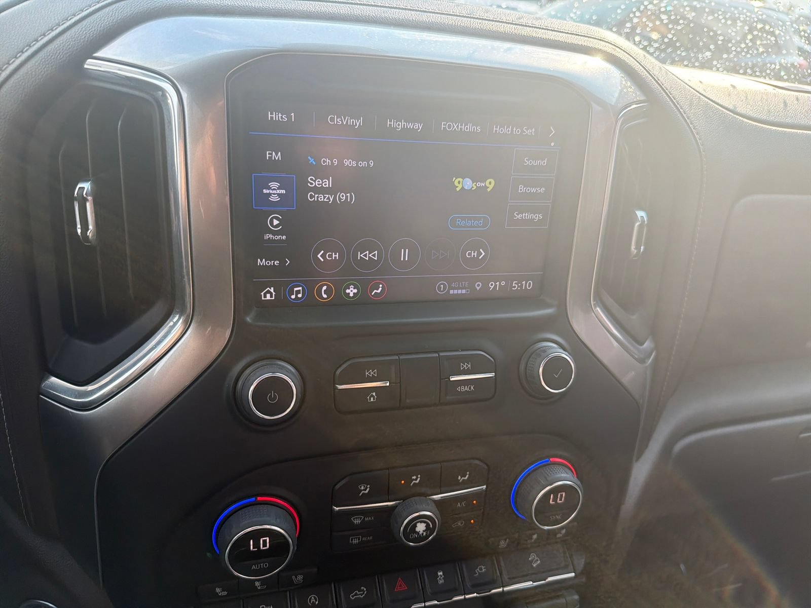 Used 2022 Chevrolet Silverado 1500 LTZ AWD/4WD image 22
