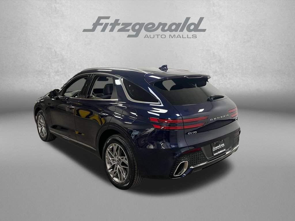 Used 2025 Genesis GV70 2.5T AWD/4WD image 3