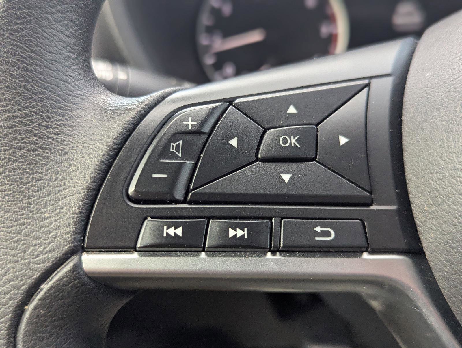 Used 2024 Nissan Sentra SV FWD image 19