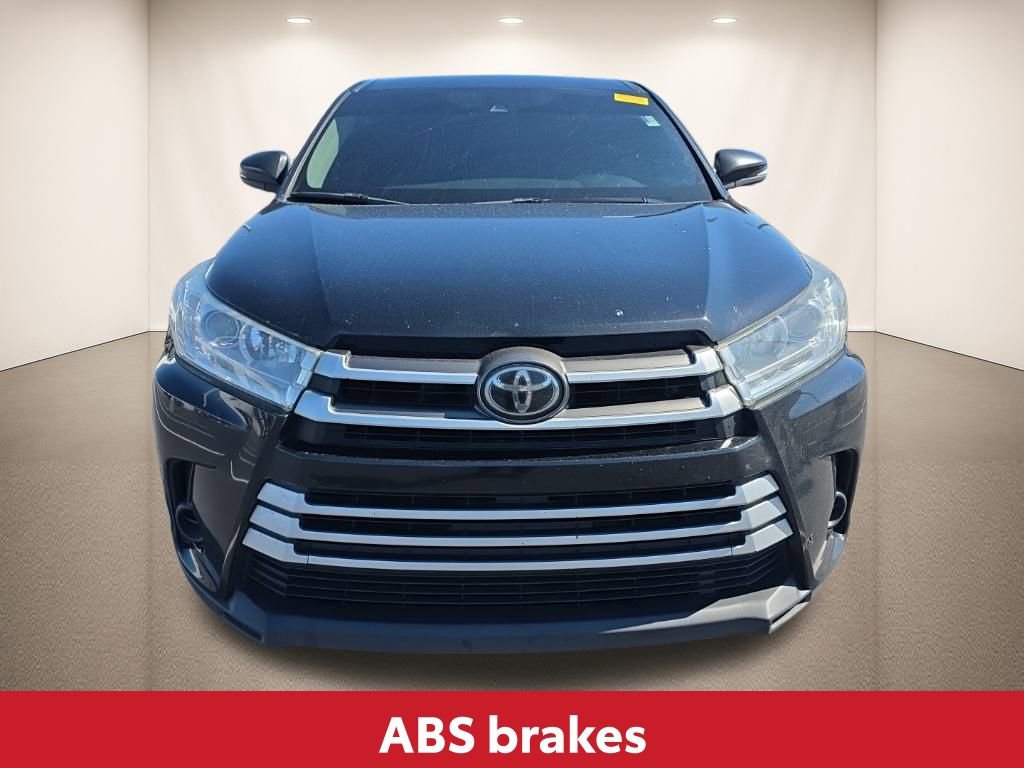 Used 2019 Toyota Highlander LE image 16
