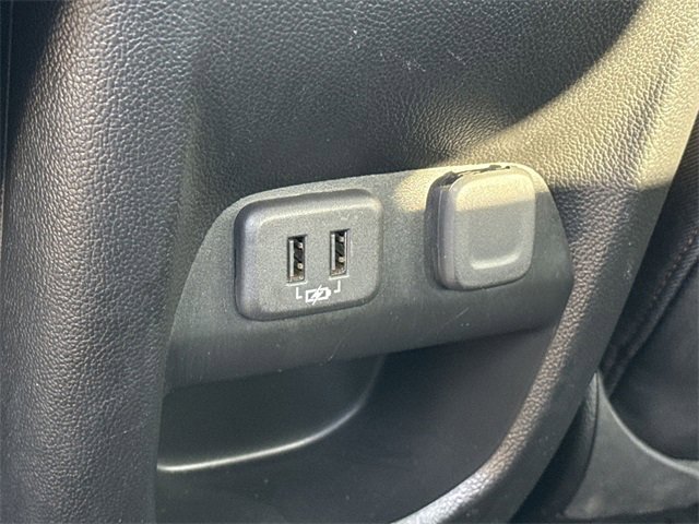 Used 2022 GMC Canyon AT4 image 11