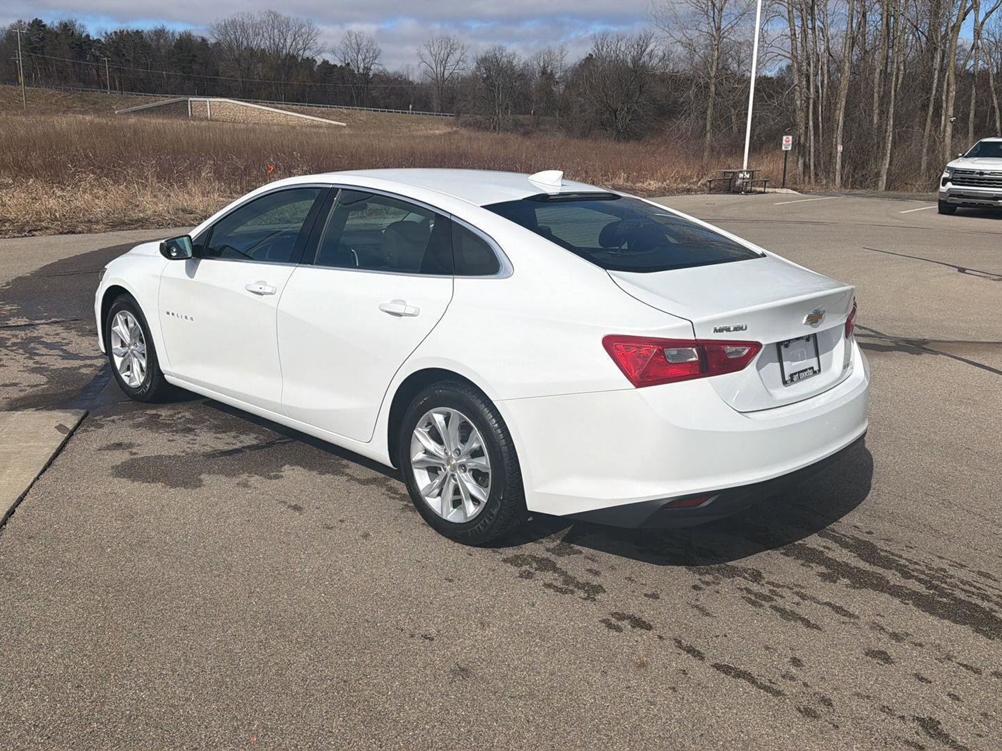 Used 2023 Chevrolet Malibu LT image 3