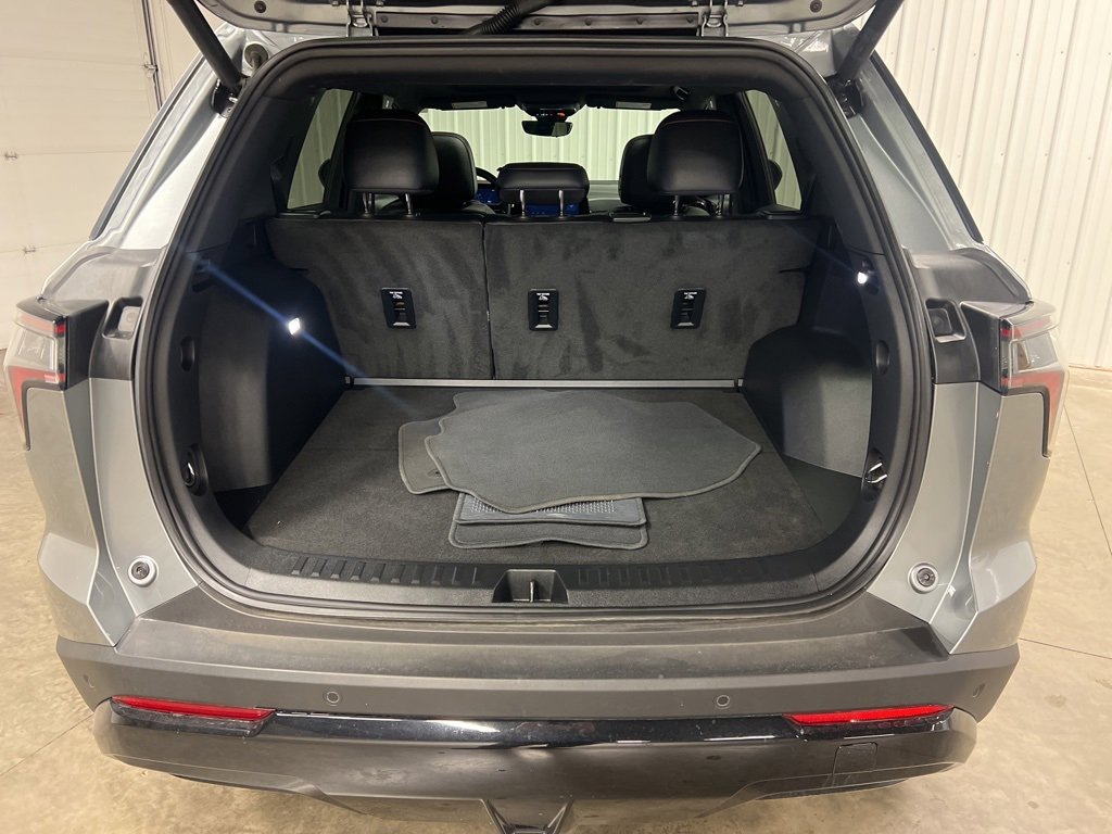 Certified 2025 Chevrolet Equinox RS w/ Safety and Technology Package image 6