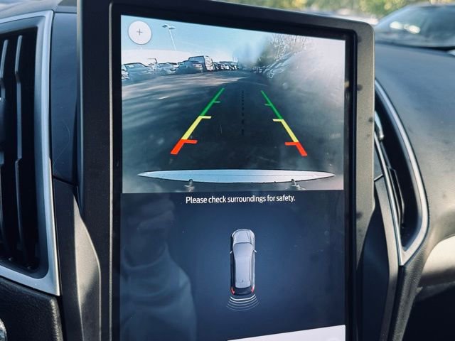 Used 2022 Ford Edge SE w/ Black Appearance Package image 33