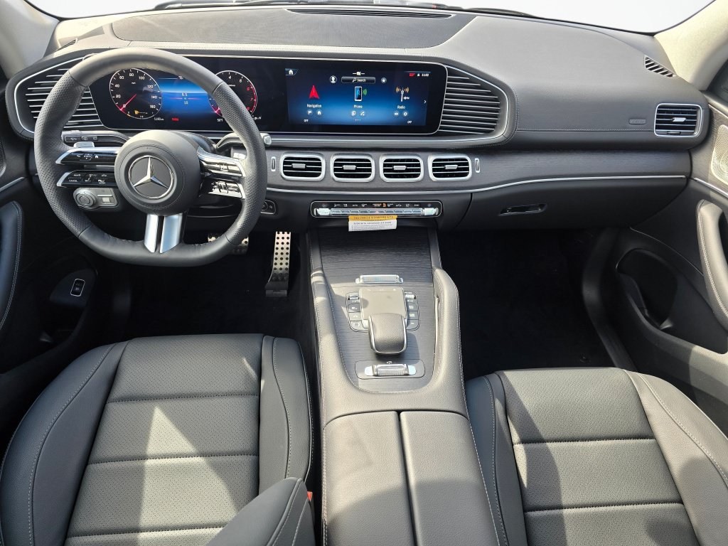 New 2026 Mercedes-Benz GLS 450 4MATIC image 17