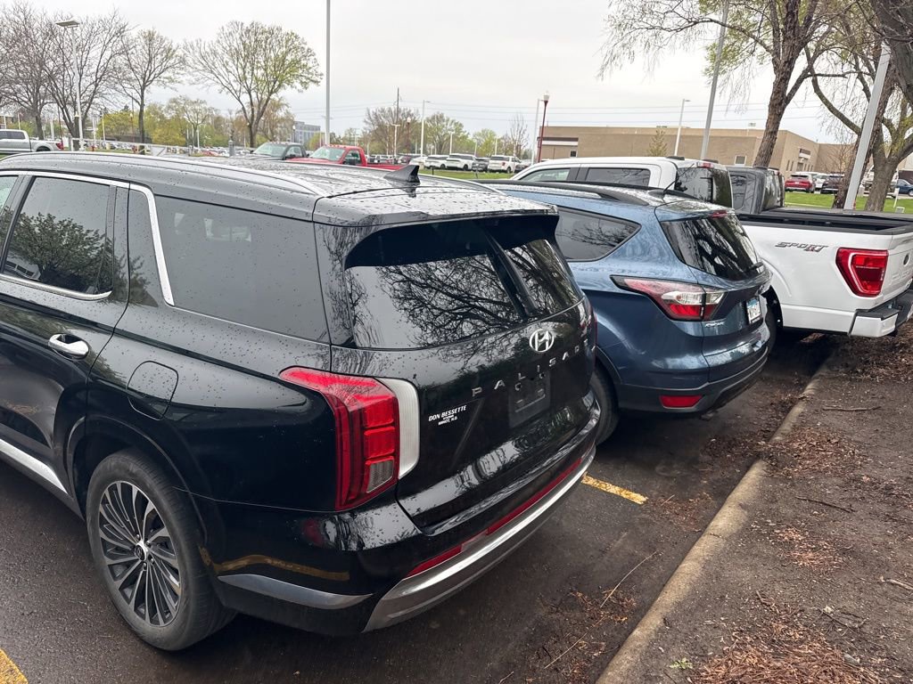 Used 2025 Hyundai Palisade Calligraphy AWD/4WD image 6