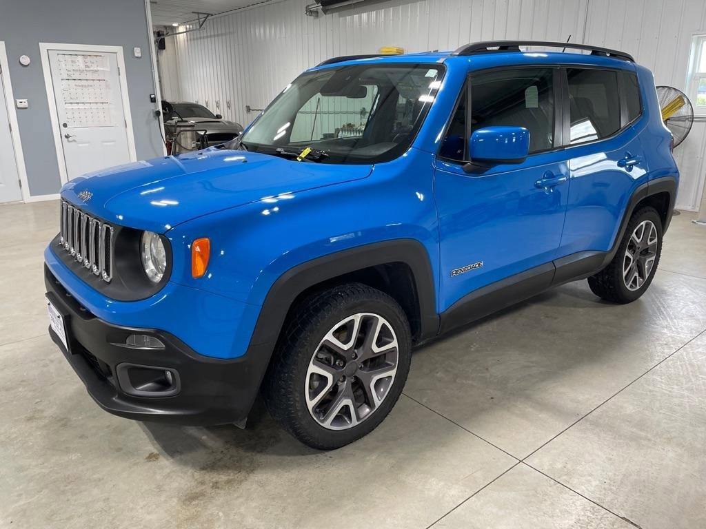 Used 2015 Jeep Renegade Latitude AWD/4WD image 3