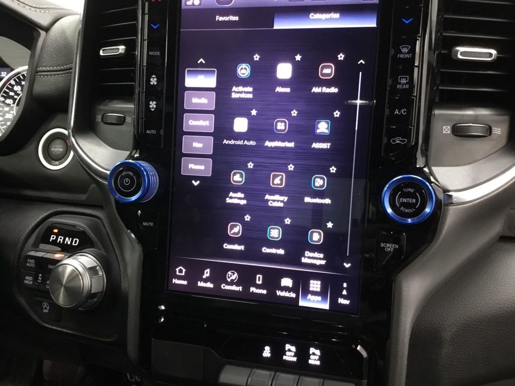 Used 2025 RAM 1500 Laramie AWD/4WD image 27