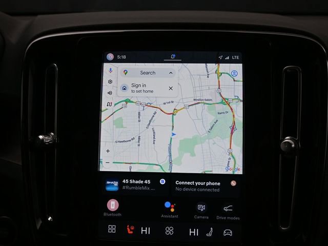 Used 2023 Volvo XC40 B5 Plus w/ Climate Package image 14