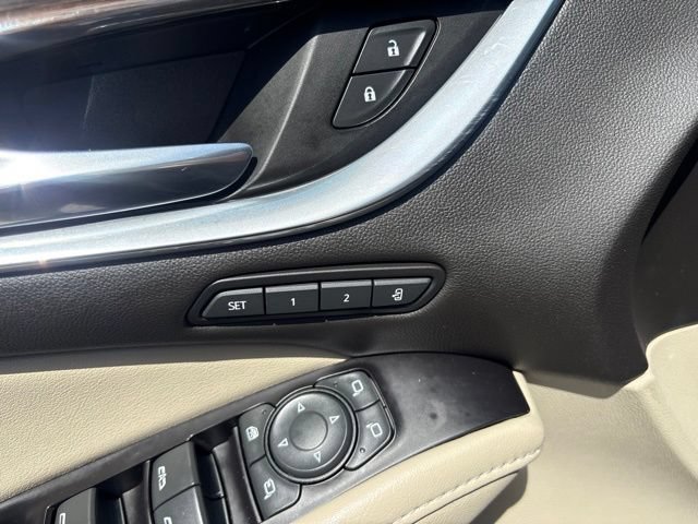 Used 2020 Buick Enclave Premium w/ Sun and Sites Package AWD/4WD image 9