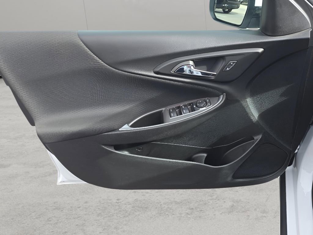 Used 2024 Chevrolet Malibu LS FWD image 11