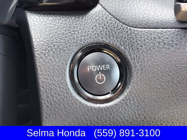 Used 2025 Toyota Camry SE FWD image 16