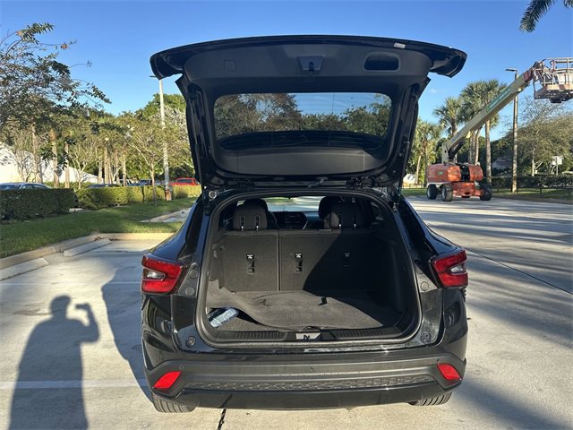 Certified 2024 Chevrolet Trax RS w/ Driver Confidence Package image 22