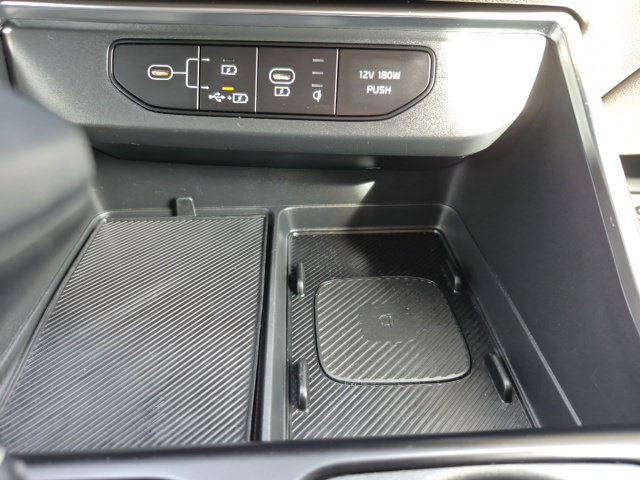 Used 2026 Kia Carnival EX FWD image 31
