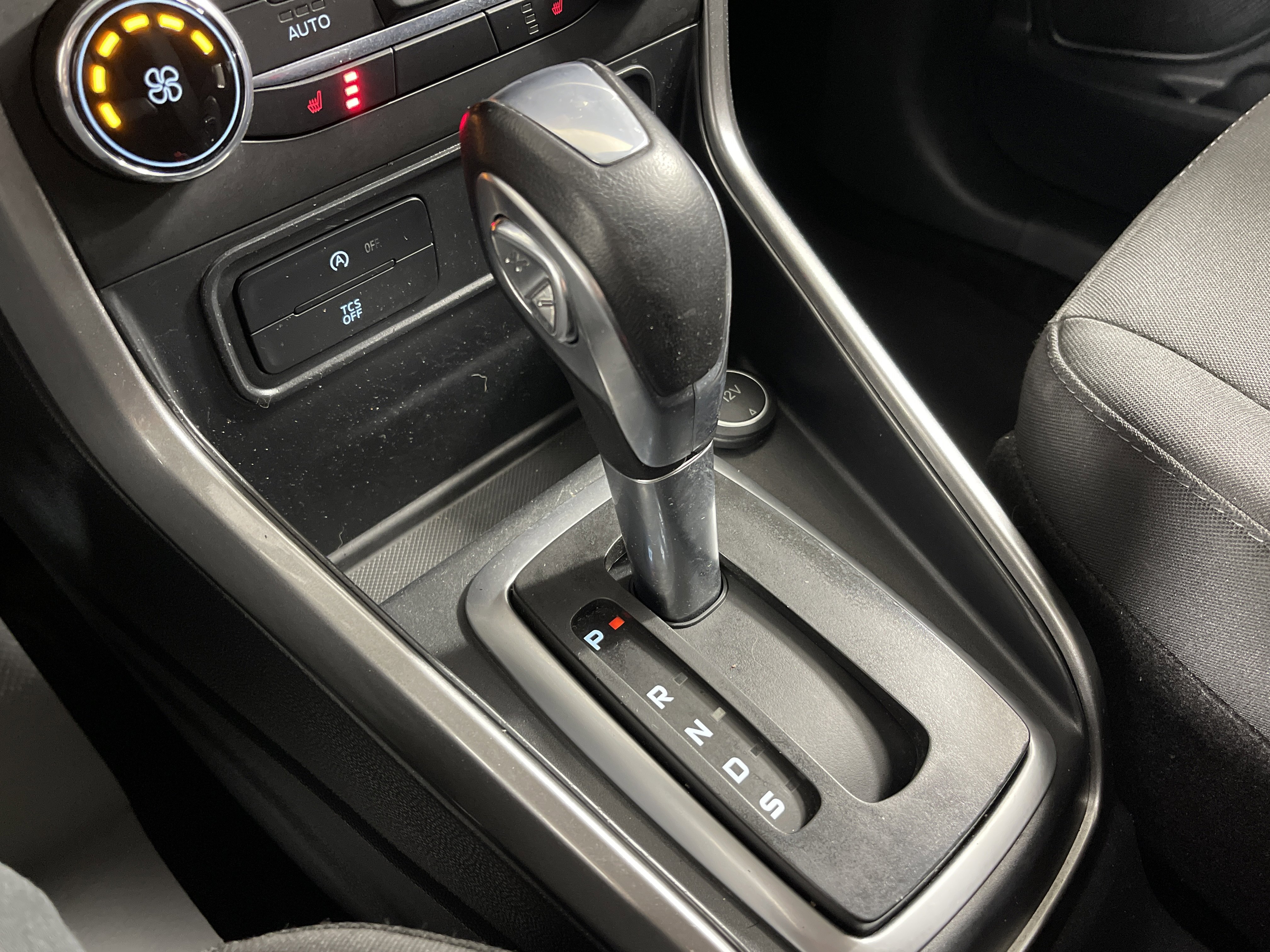 Used 2021 Ford EcoSport SE image 25