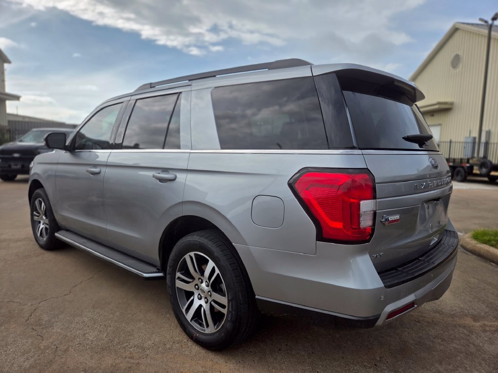 Used 2022 Ford Expedition XLT RWD image 7
