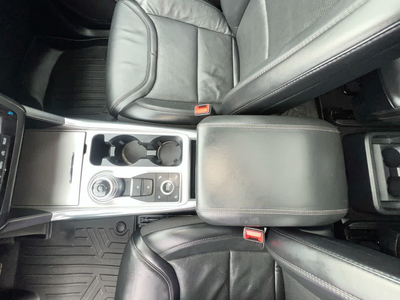 Used 2020 Ford Explorer Platinum AWD/4WD image 21